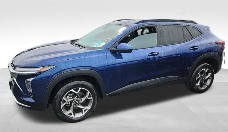 2024 Chevrolet Trax LT photo 11