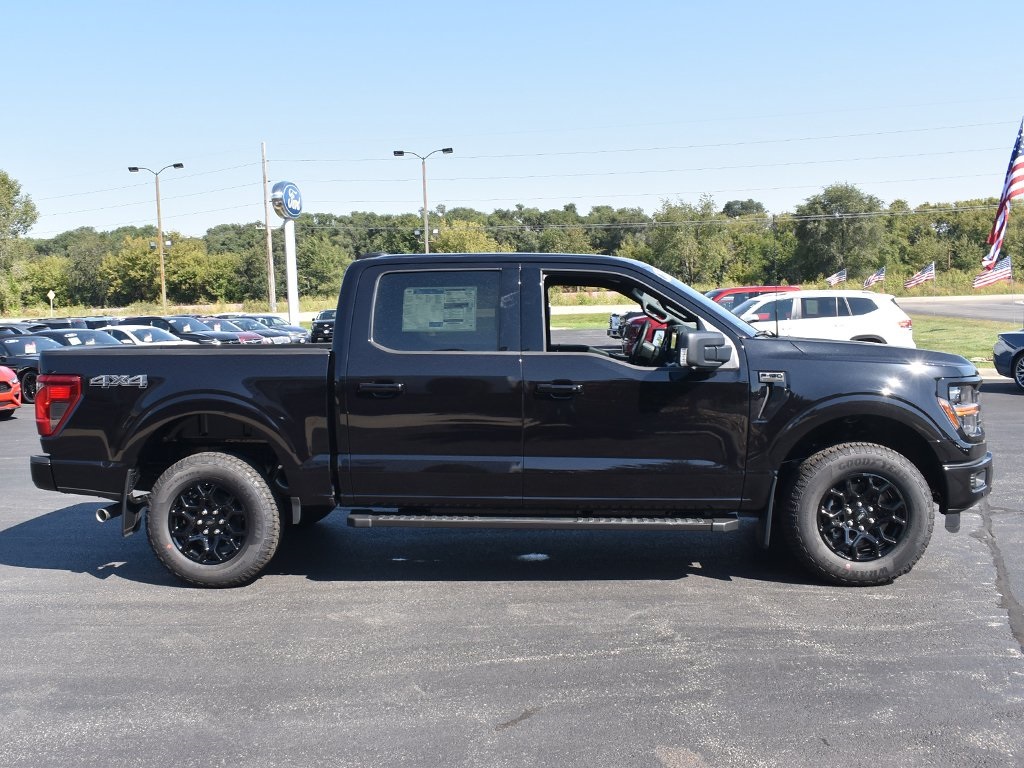 2025 Ford F-150 XLT photo 11