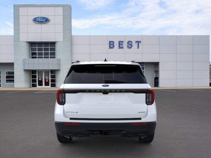 2026 Ford Explorer photo 3