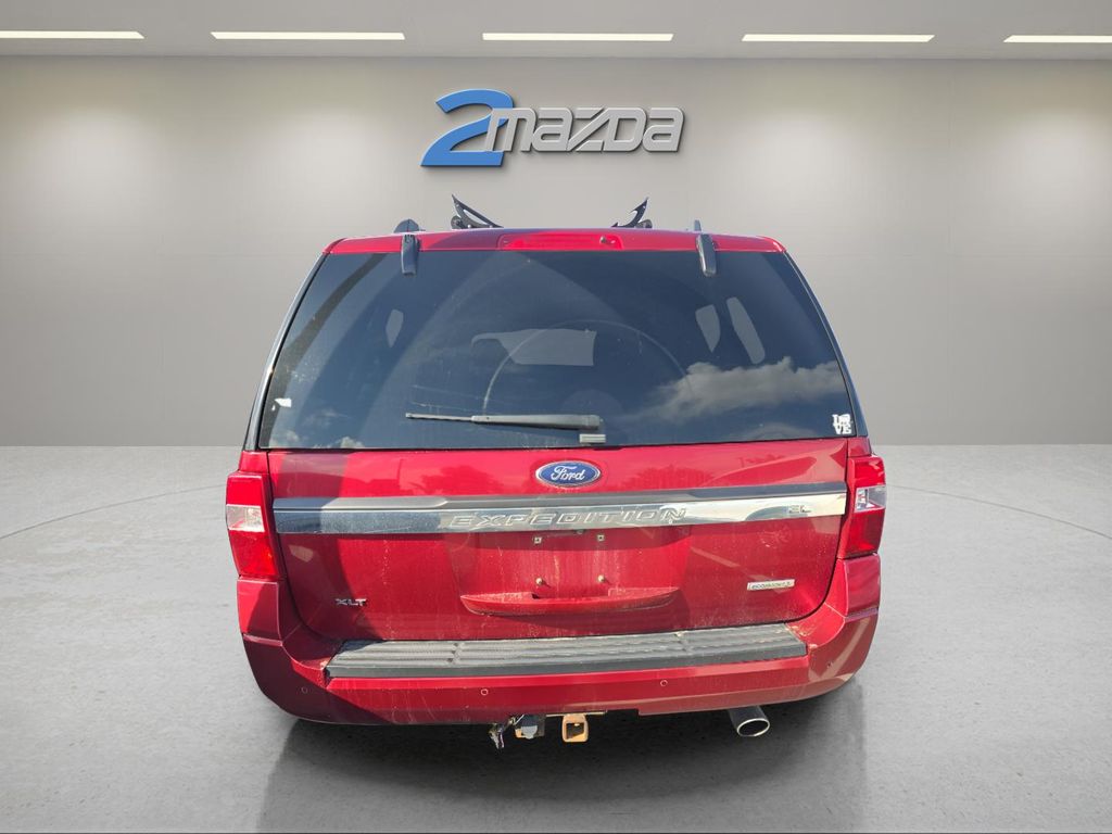 2016 Ford Expedition EL XLT photo 3