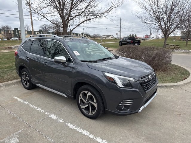 2023 Subaru Forester Touring's photo