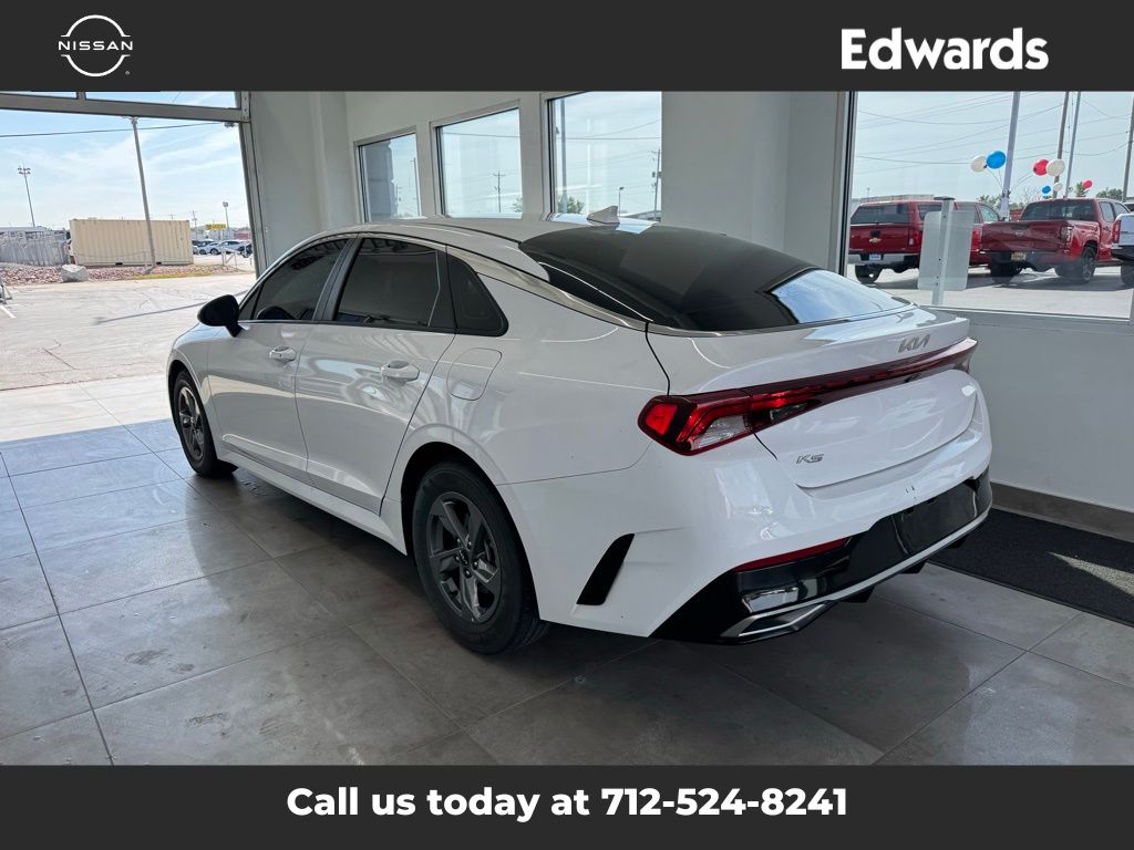 2022 Kia K5 LXS photo 8