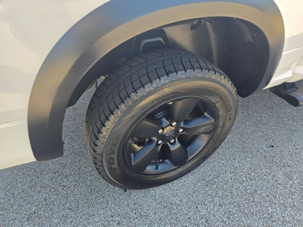 2019 Ram 1500 Classic SLT photo 8