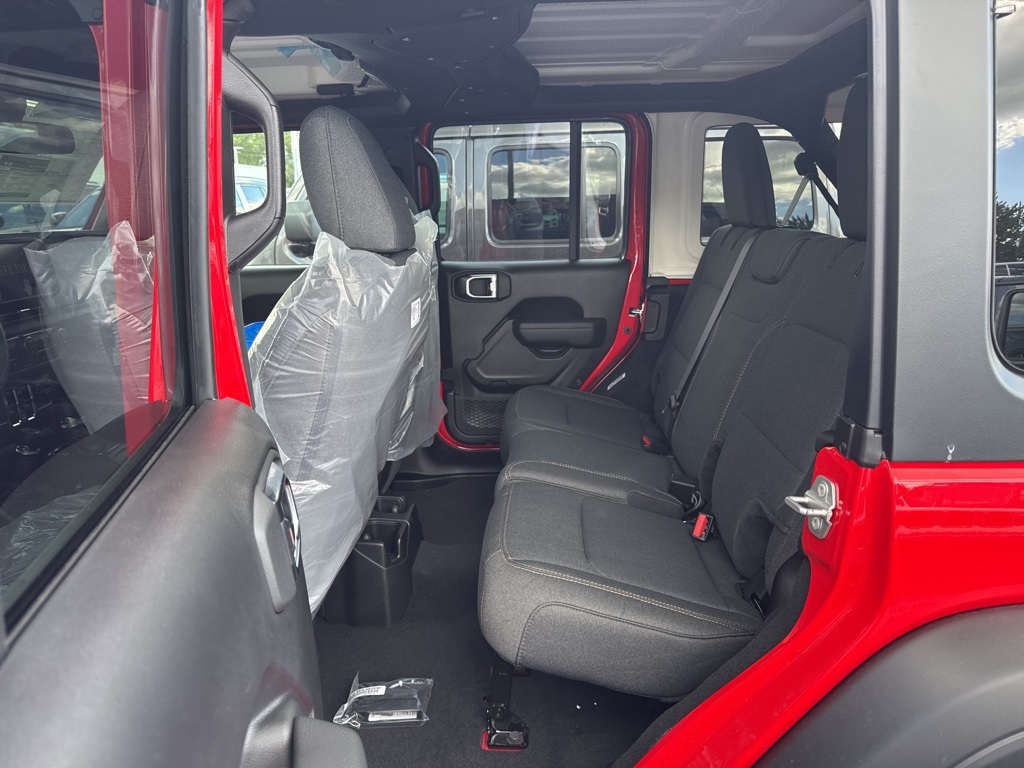 2025 Jeep Wrangler Sport S photo 3