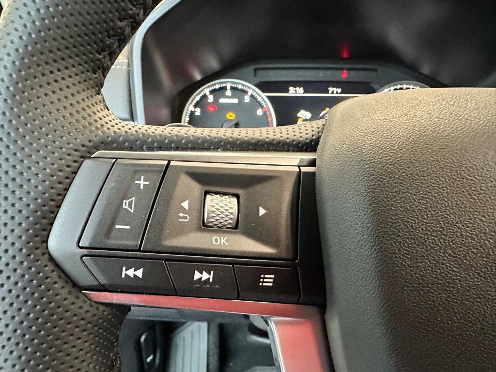 2025 Mitsubishi Outlander SE Ralliart photo 24