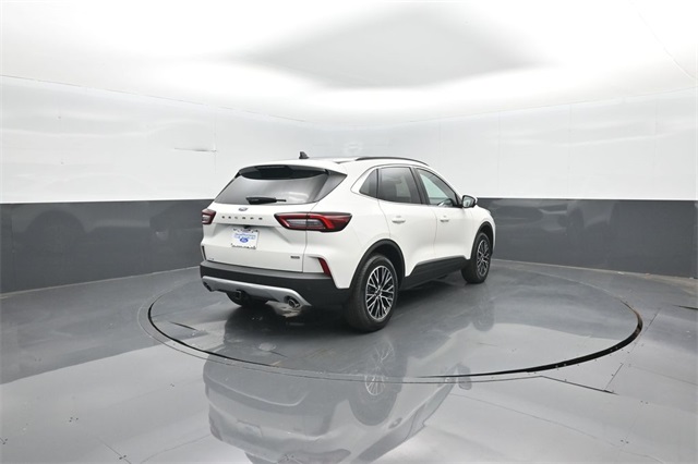 2025 Ford Escape Plug-In Hybrid photo 7