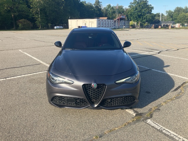 2022 Alfa Romeo Giulia Ti - VELOCE photo 2