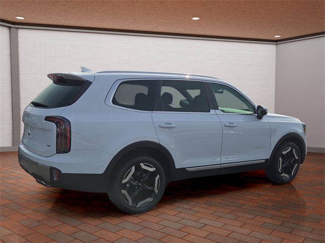 2025 Kia Telluride EX photo 3