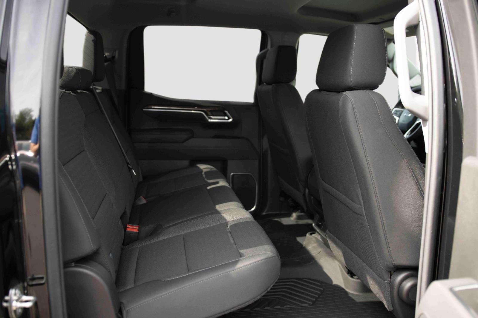 2026 Chevrolet Silverado 1500 RST photo 20