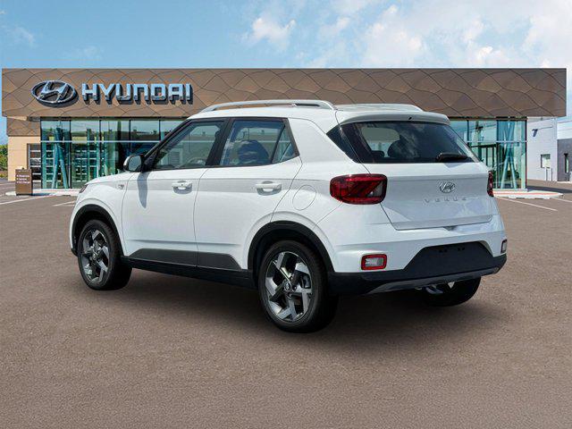 2025 Hyundai Venue SEL photo 4