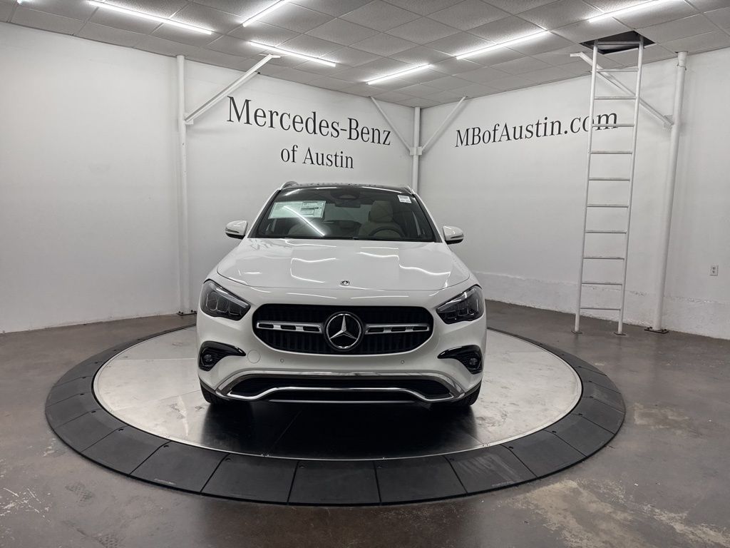 2026 Mercedes Benz GLA 250 photo 2