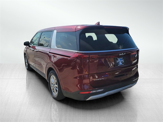 2023 Kia Carnival LX photo 6