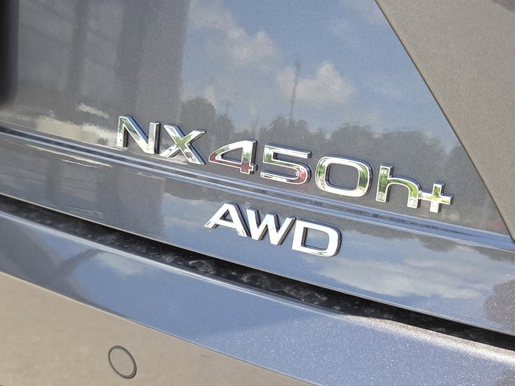 2025 Lexus NX 450h+ Luxury AWD photo 3