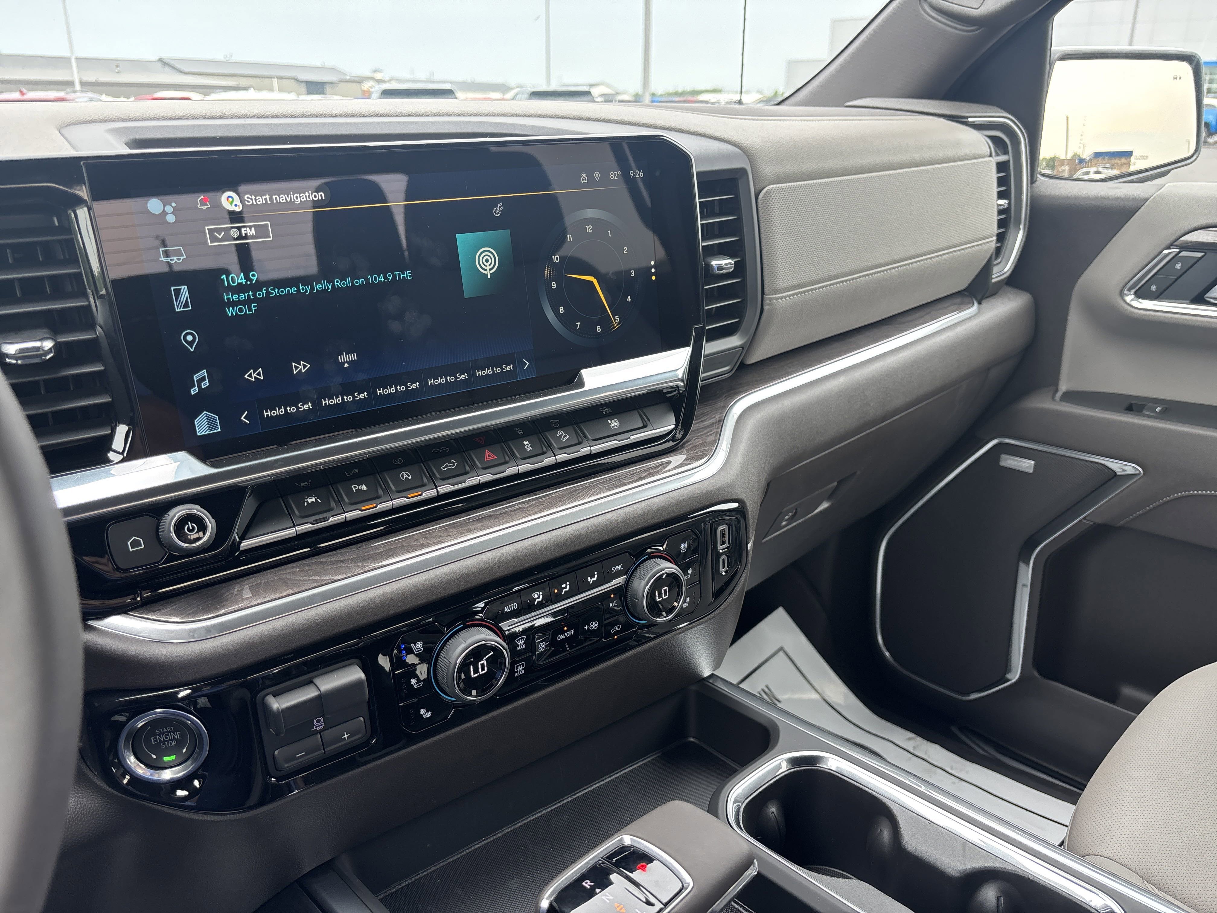 2025 Chevrolet Silverado 1500 LTZ photo 7