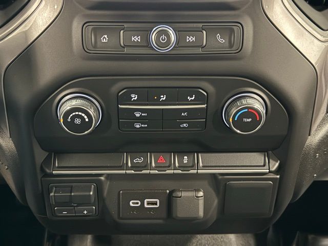 2022 Chevrolet Silverado 2500HD Custom photo 22