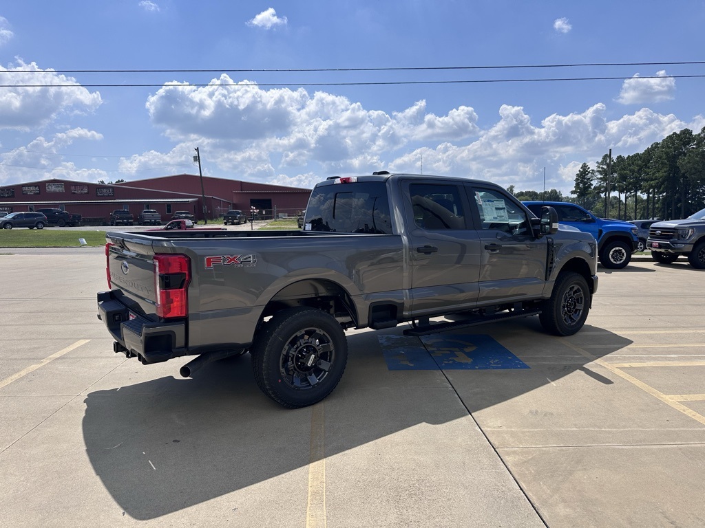 2026 Ford F-250 photo 4