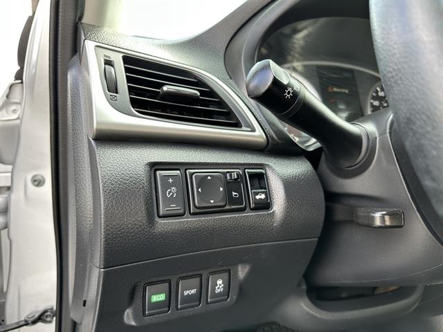 2018 Nissan Sentra S photo 10