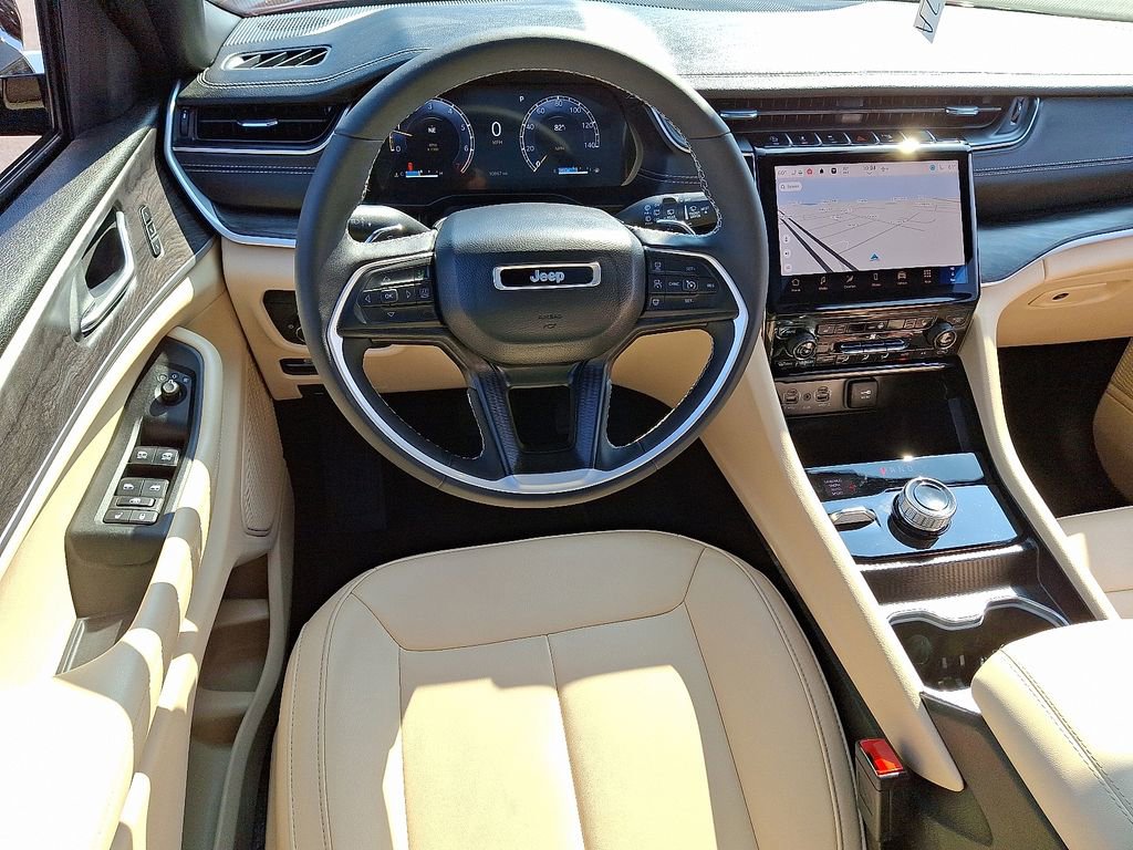 2024 Jeep Grand Cherokee Limited photo 12