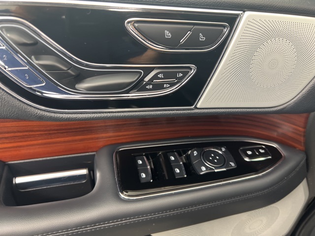 2023 Lincoln Navigator L Reserve photo 14