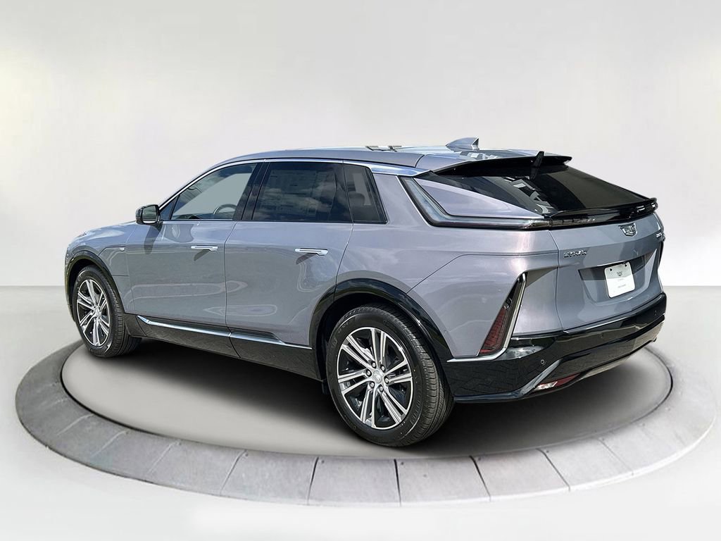 2026 Cadillac Lyriq Luxury photo 3
