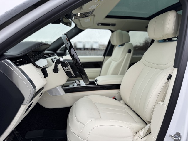2025 Land Rover Range Rover Autobiography photo 12