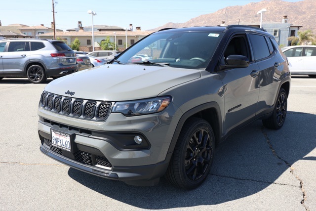 2023 Jeep Compass Altitude photo 7