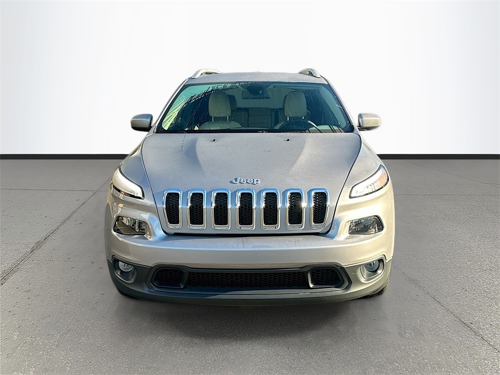 Used 2018 Jeep Cherokee Latitude with VIN 1C4PJLCB2JD535075 for sale in Leesburg, FL