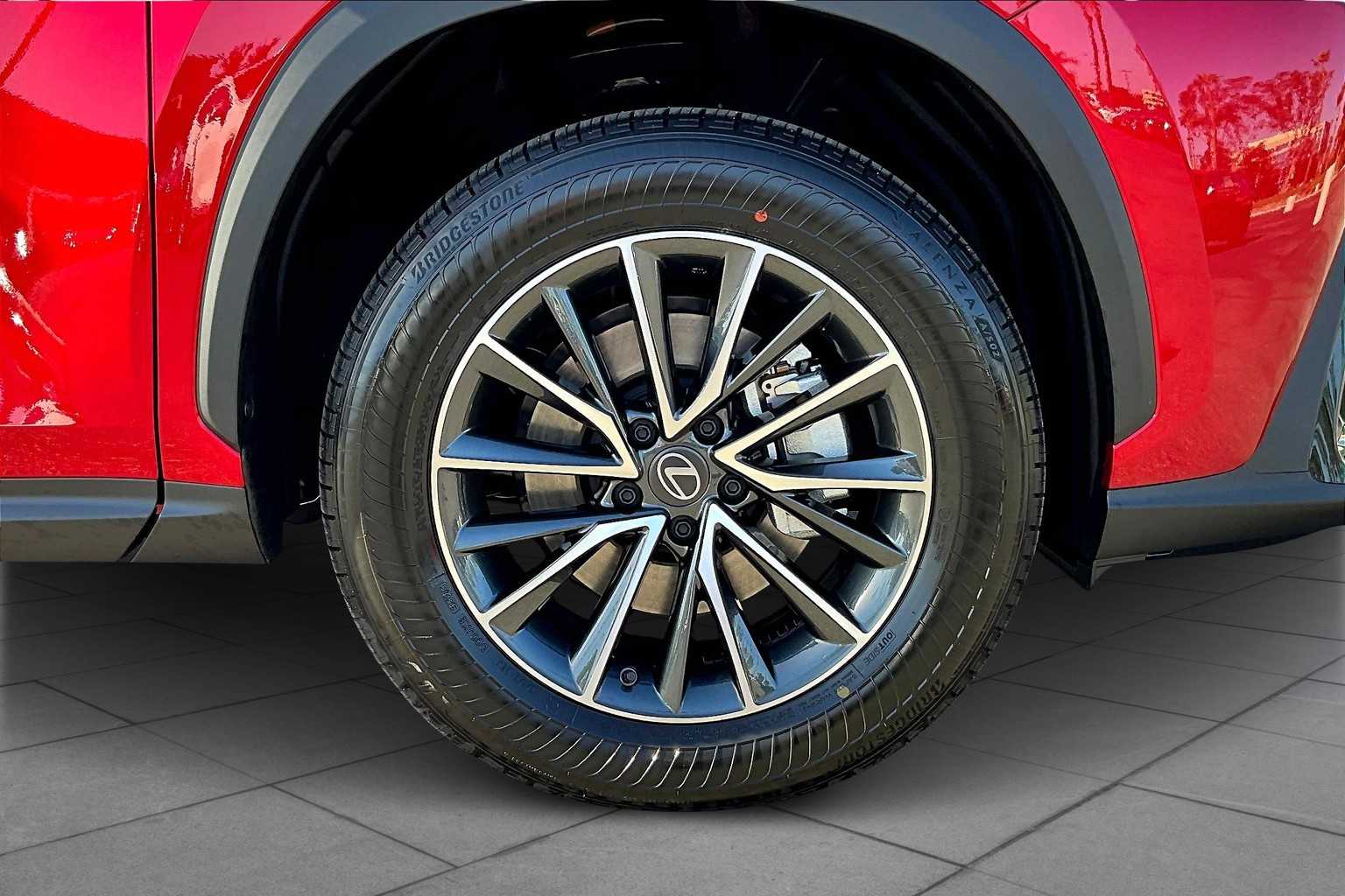 2026 Lexus NX 350 photo 9