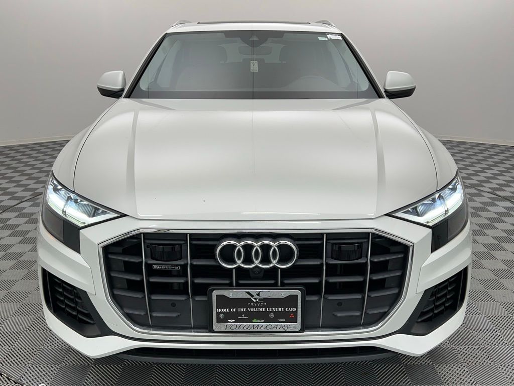 2022 Audi Q8 55 Premium Plus photo 2