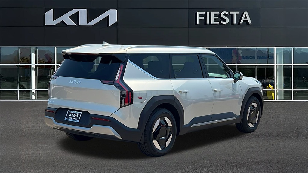 2026 Kia EV9 Wind photo 2