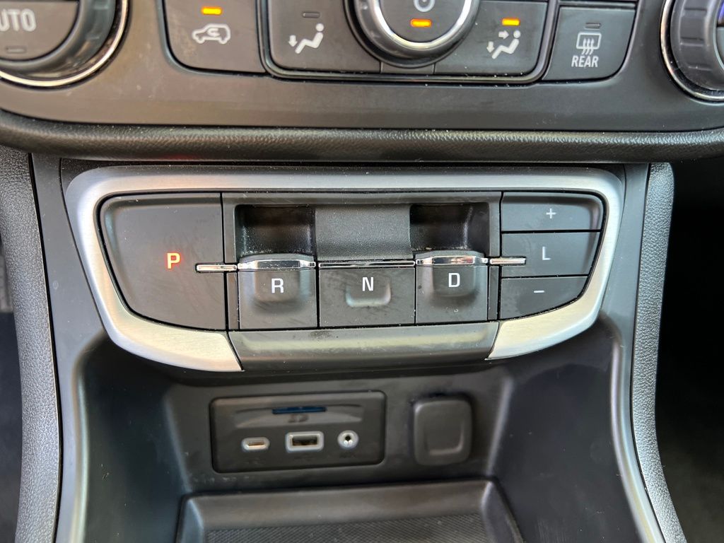 2022 Gmc Terrain SLT photo 19