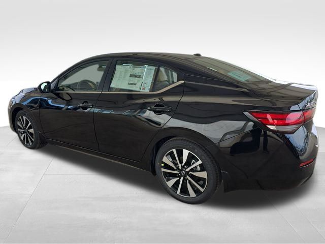 2025 Nissan Sentra SV photo 3