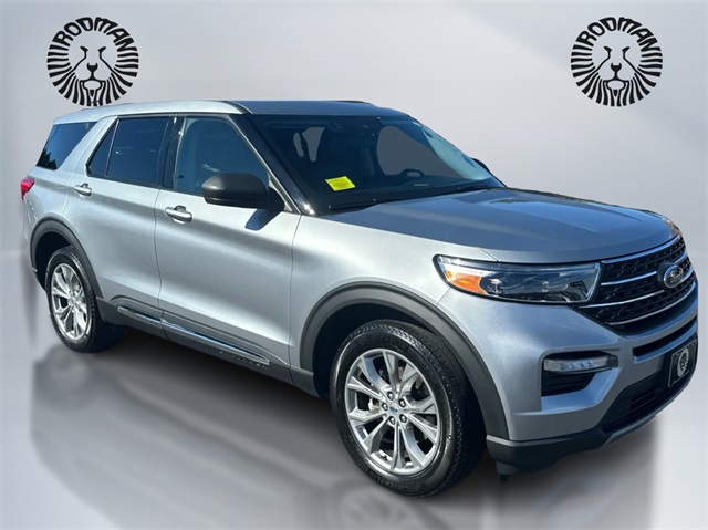 2022 Ford Explorer XLT photo 2