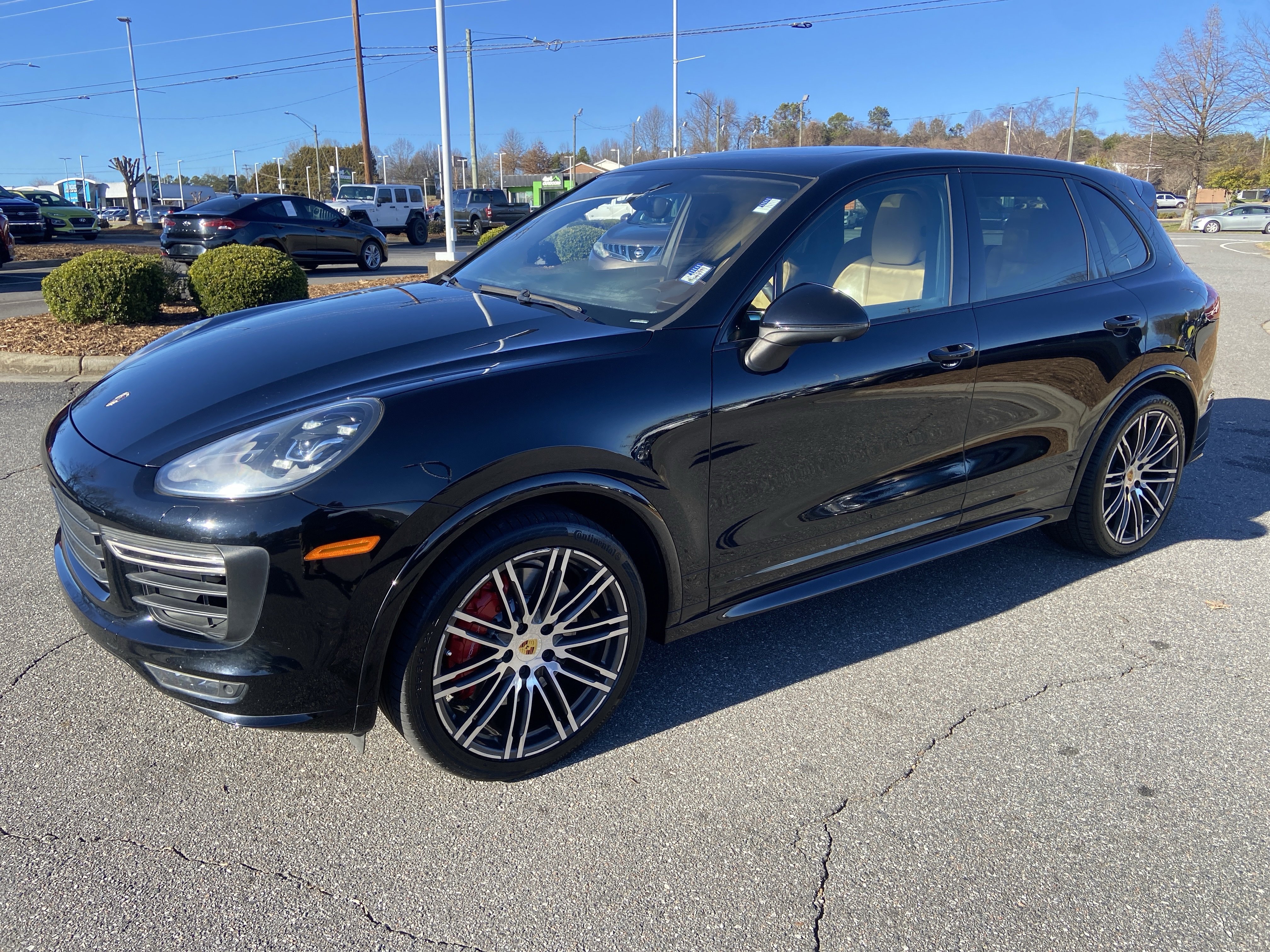 2018 Porsche Cayenne GTS's photo