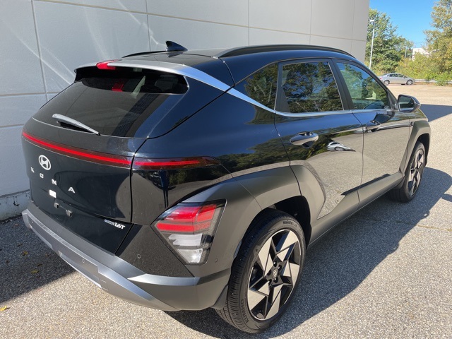 2024 Hyundai Kona Limited photo 3