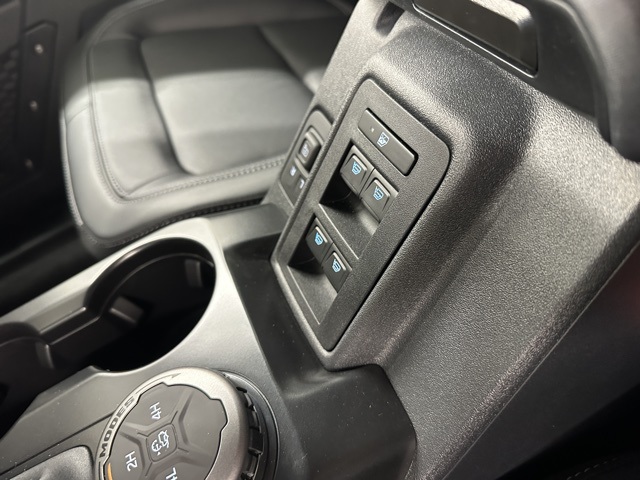 2025 Ford Bronco Outer Banks photo 27