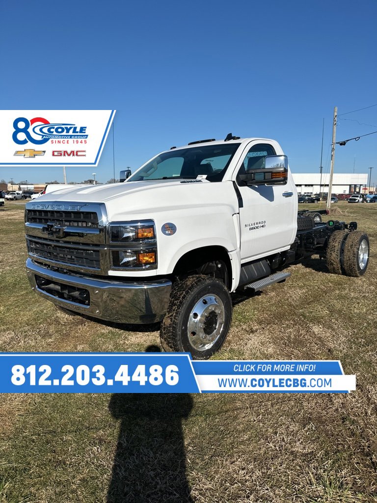 2024 Chevrolet Silverado 4500 Medium Duty Chassis Cab Work Truck's photo