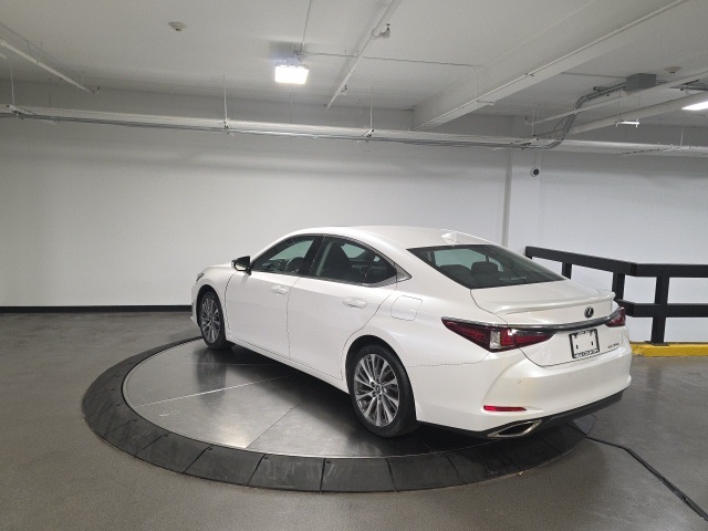 2021 Lexus ES 350 photo 4