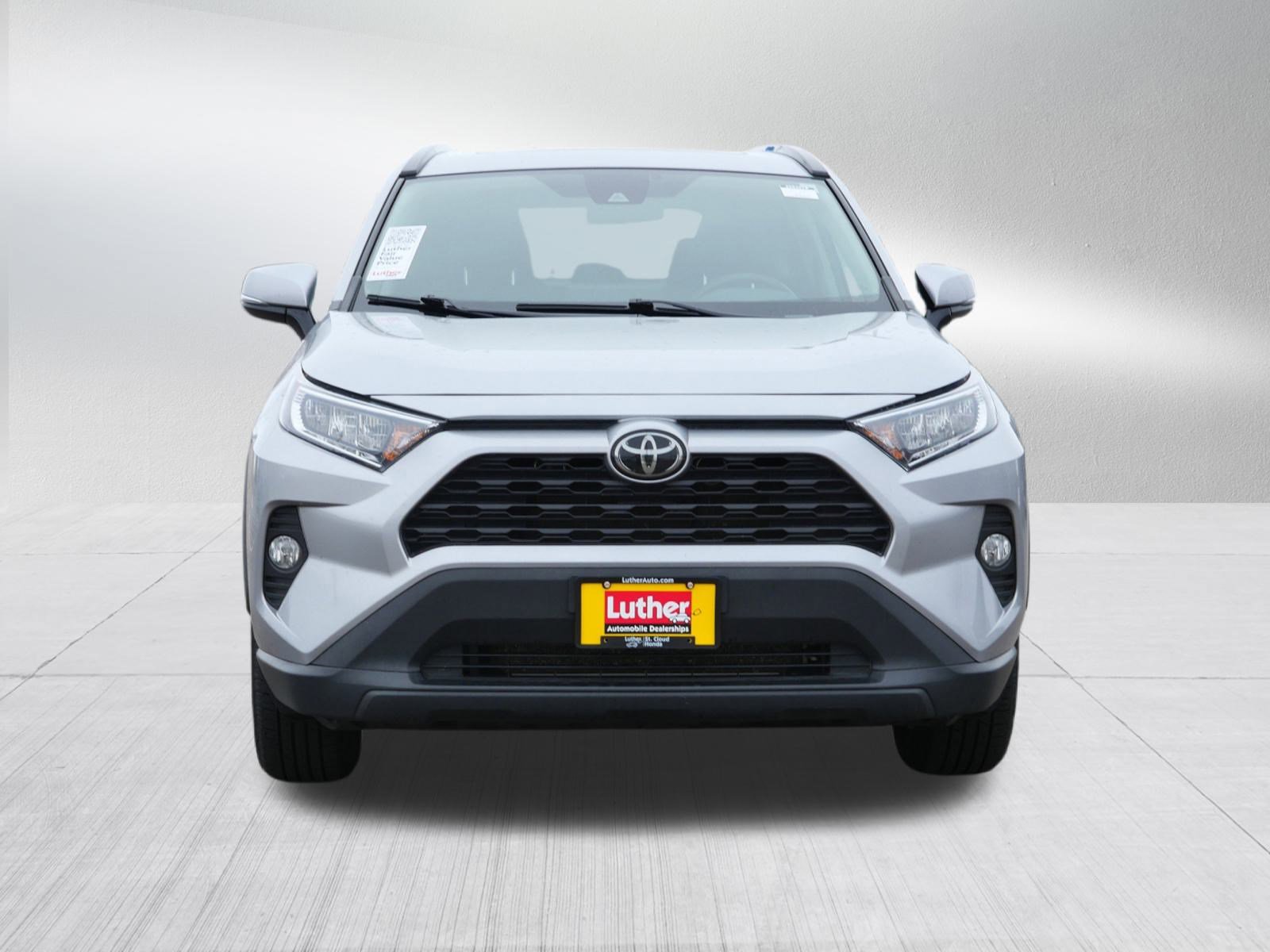 Used 2021 Toyota RAV4 XLE with VIN 2T3P1RFV1MW150039 for sale in Waite Park, Minnesota