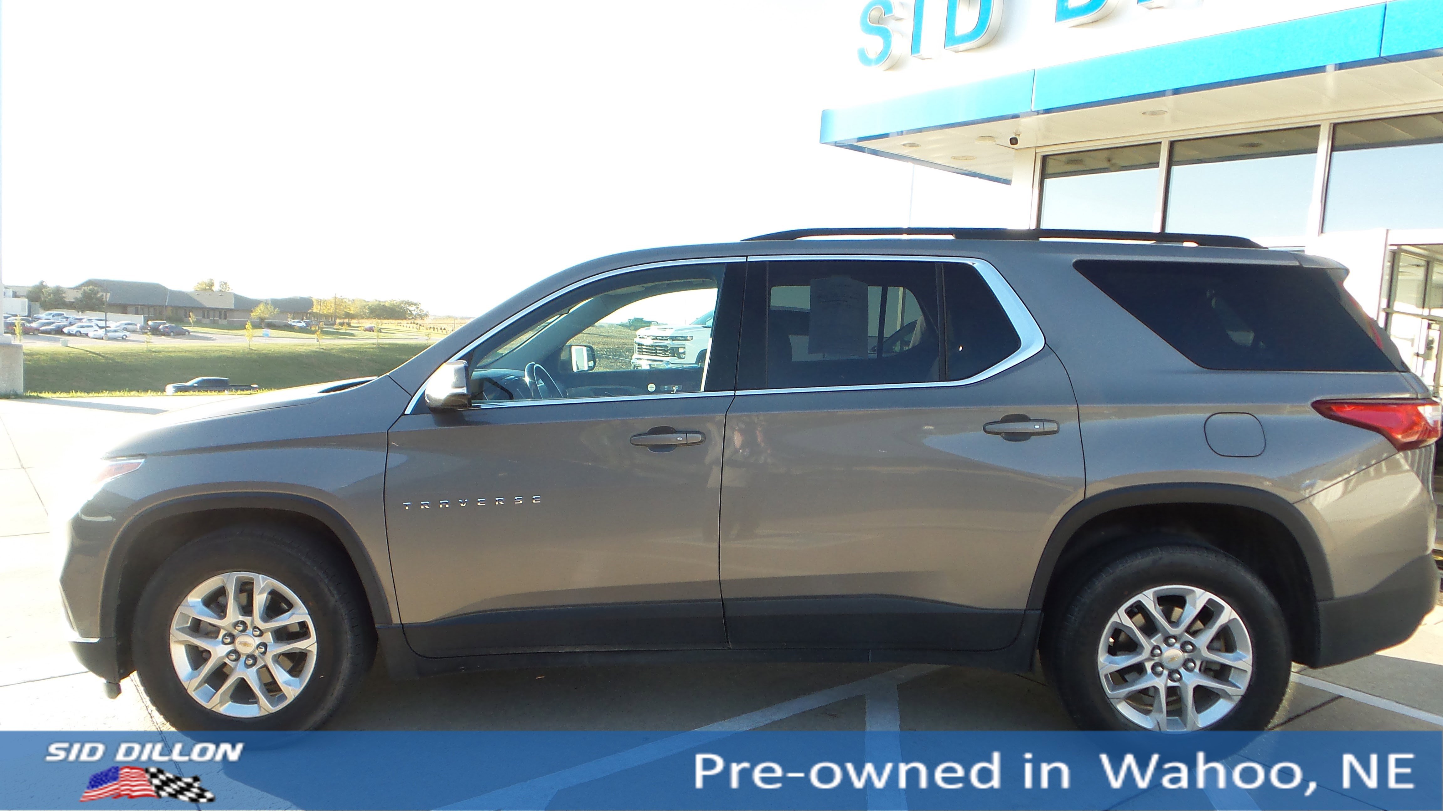 Used 2019 Chevrolet Traverse 1LT with VIN 1GNEVGKW2KJ142498 for sale in Wahoo, NE