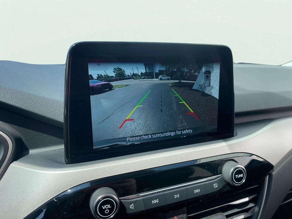 2022 Ford Escape SEL photo 12