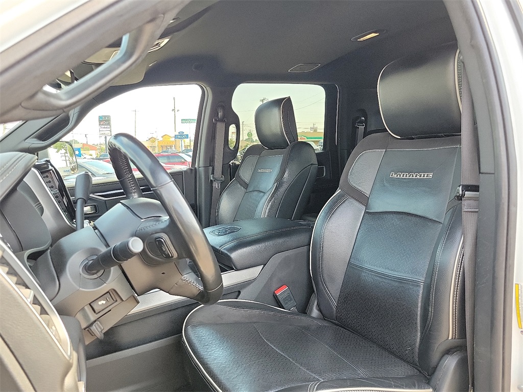 2020 Ram 2500 Laramie photo 11