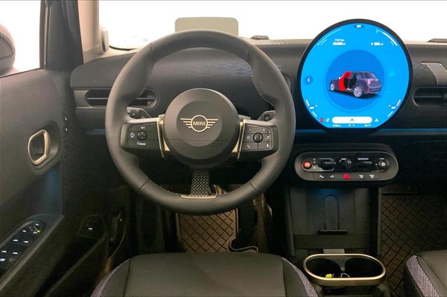 2025 Mini Cooper S Hardtop 4 Door photo 3