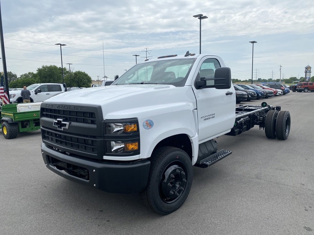 2023 Chevrolet Silverado 6500HD Work Truck photo 14
