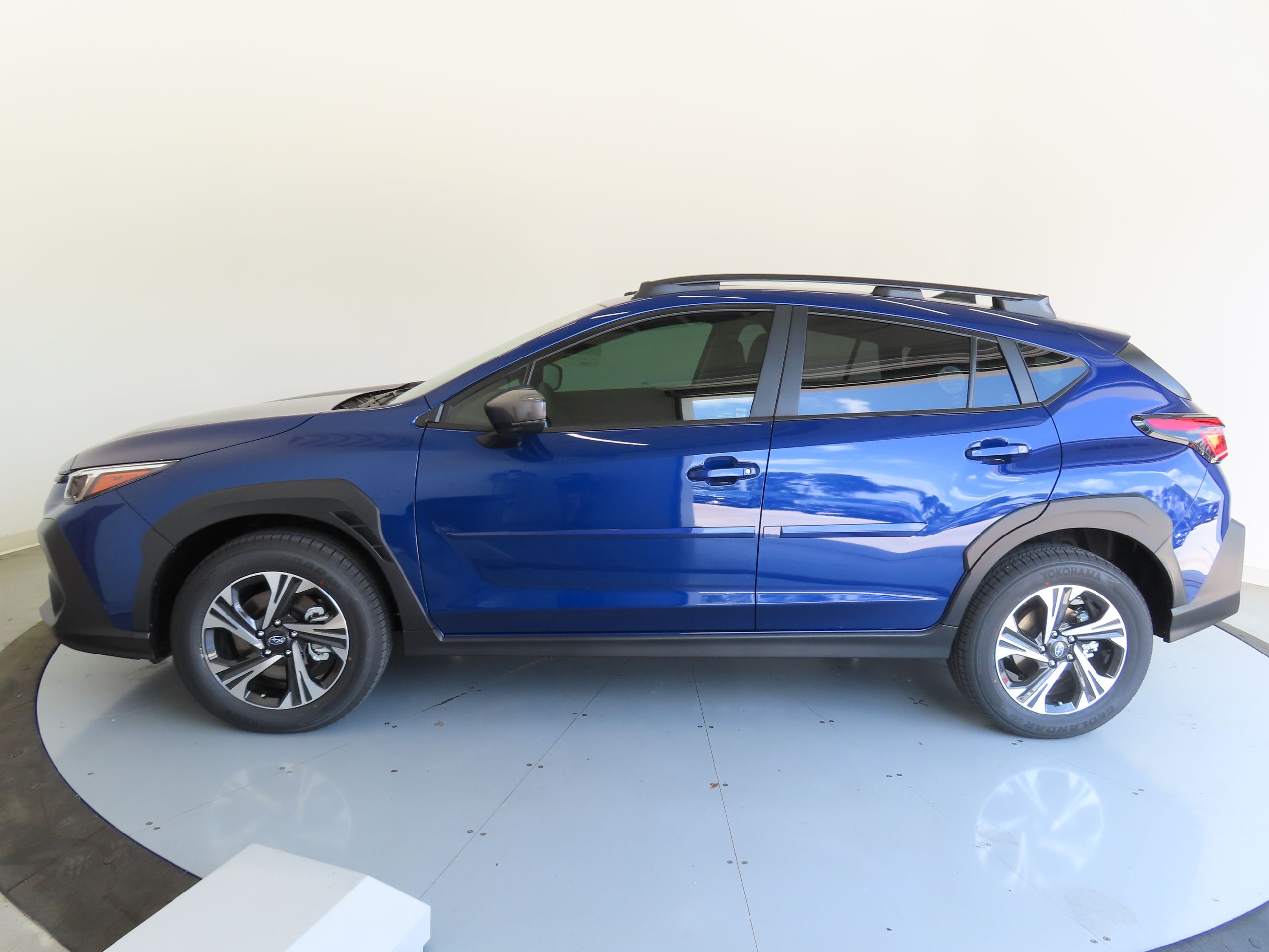 2025 Subaru Crosstrek Premium photo 6