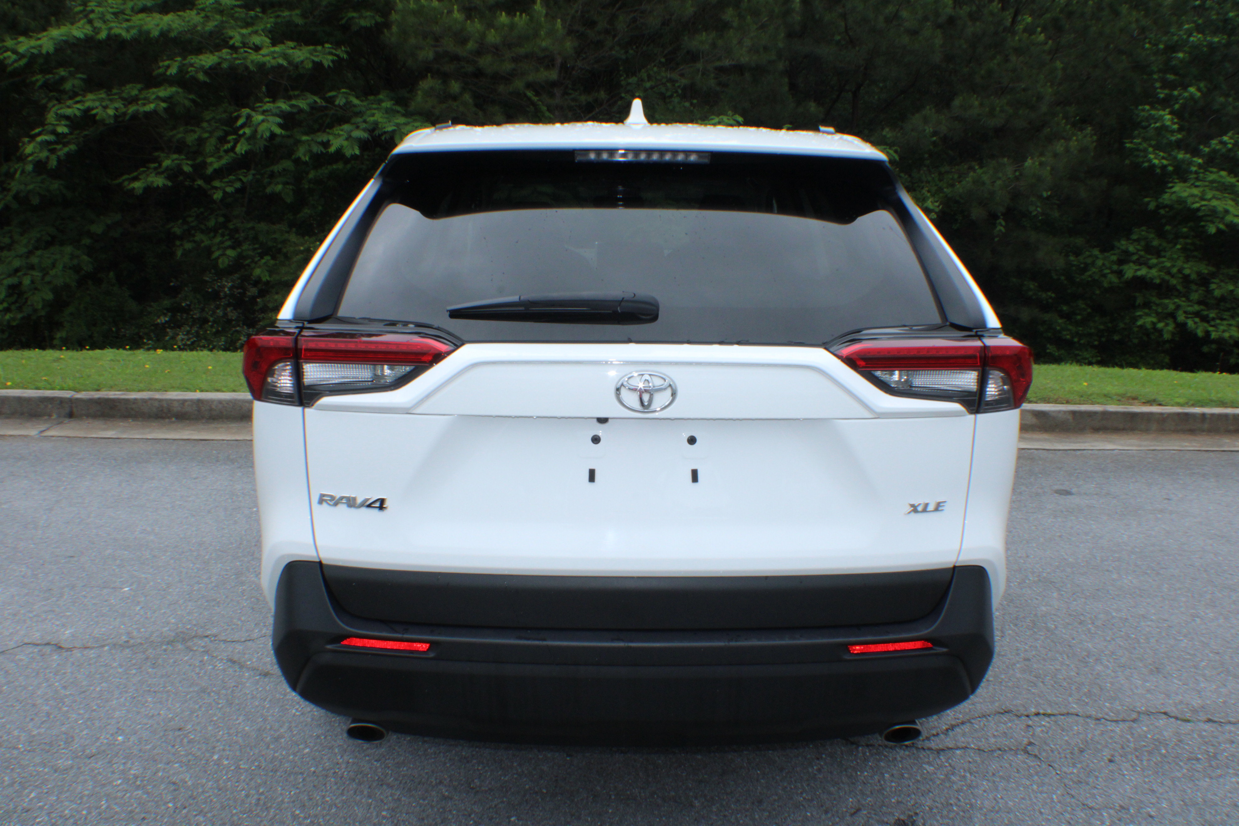 2024 Toyota RAV4 XLE photo 13
