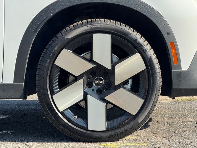 2025 Mini Countryman photo 3