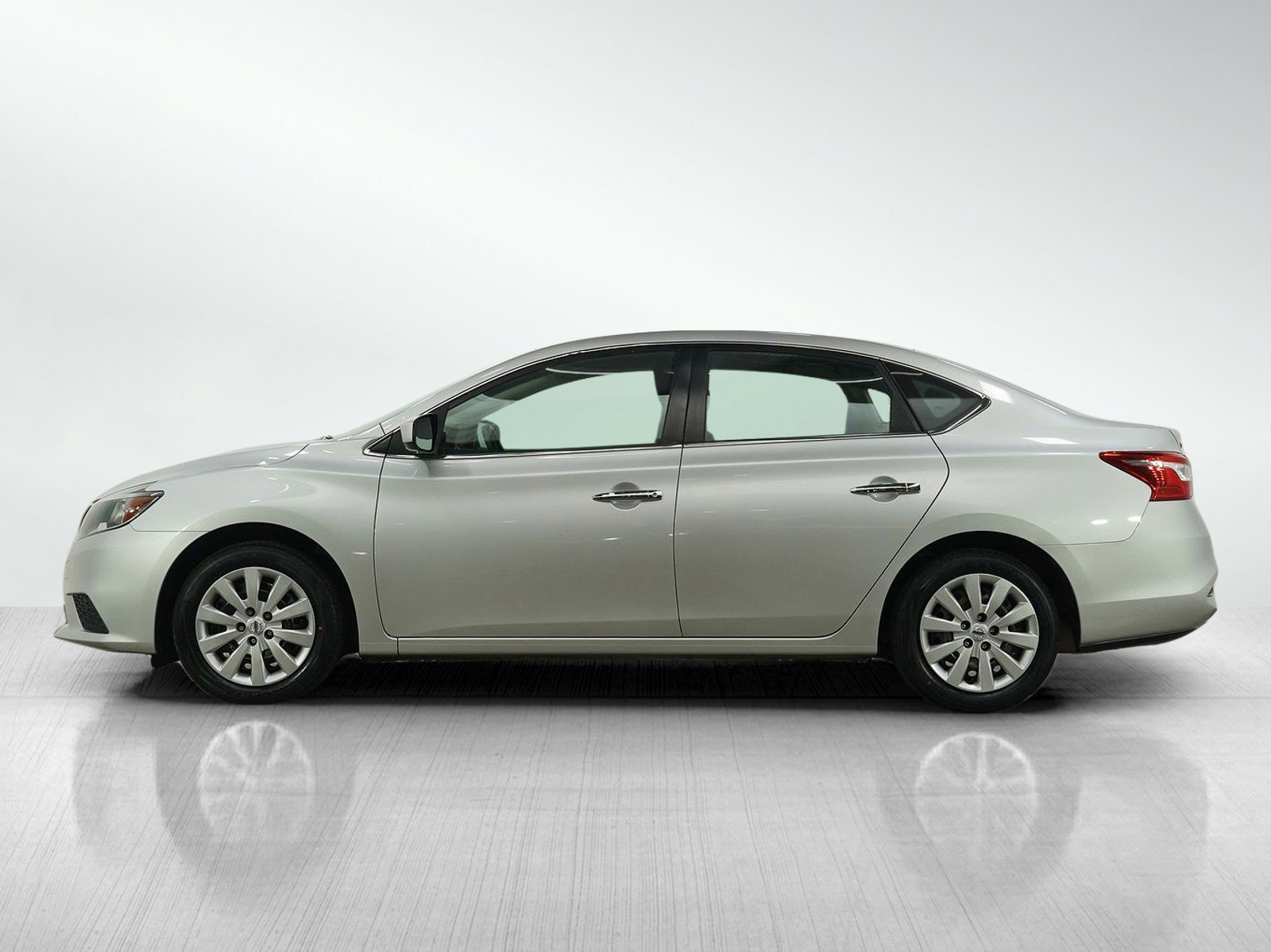 Used 2019 Nissan Sentra S with VIN 3N1AB7APXKY341484 for sale in Minneapolis, Minnesota