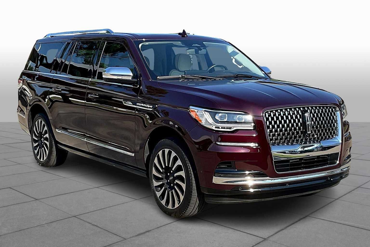2024 Lincoln Navigator Black Label photo 2