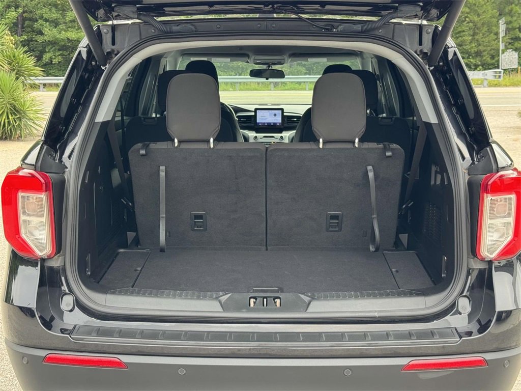 2022 Ford Explorer XLT photo 14